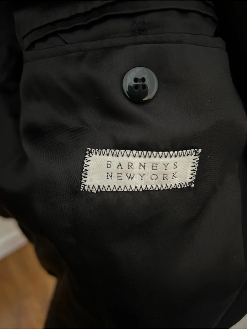 100% Pure Cashmere Mens Black Overcoat 46R Barneys New York Flaw